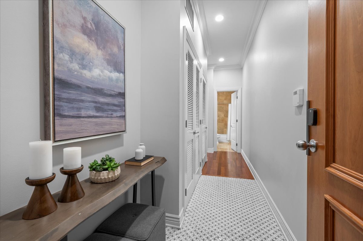 1148 W Monroe Street Unit: 6SE