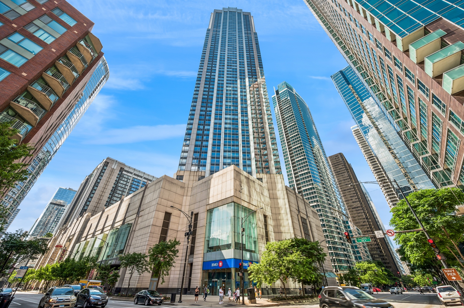512 N McClurg Court Unit: 2902