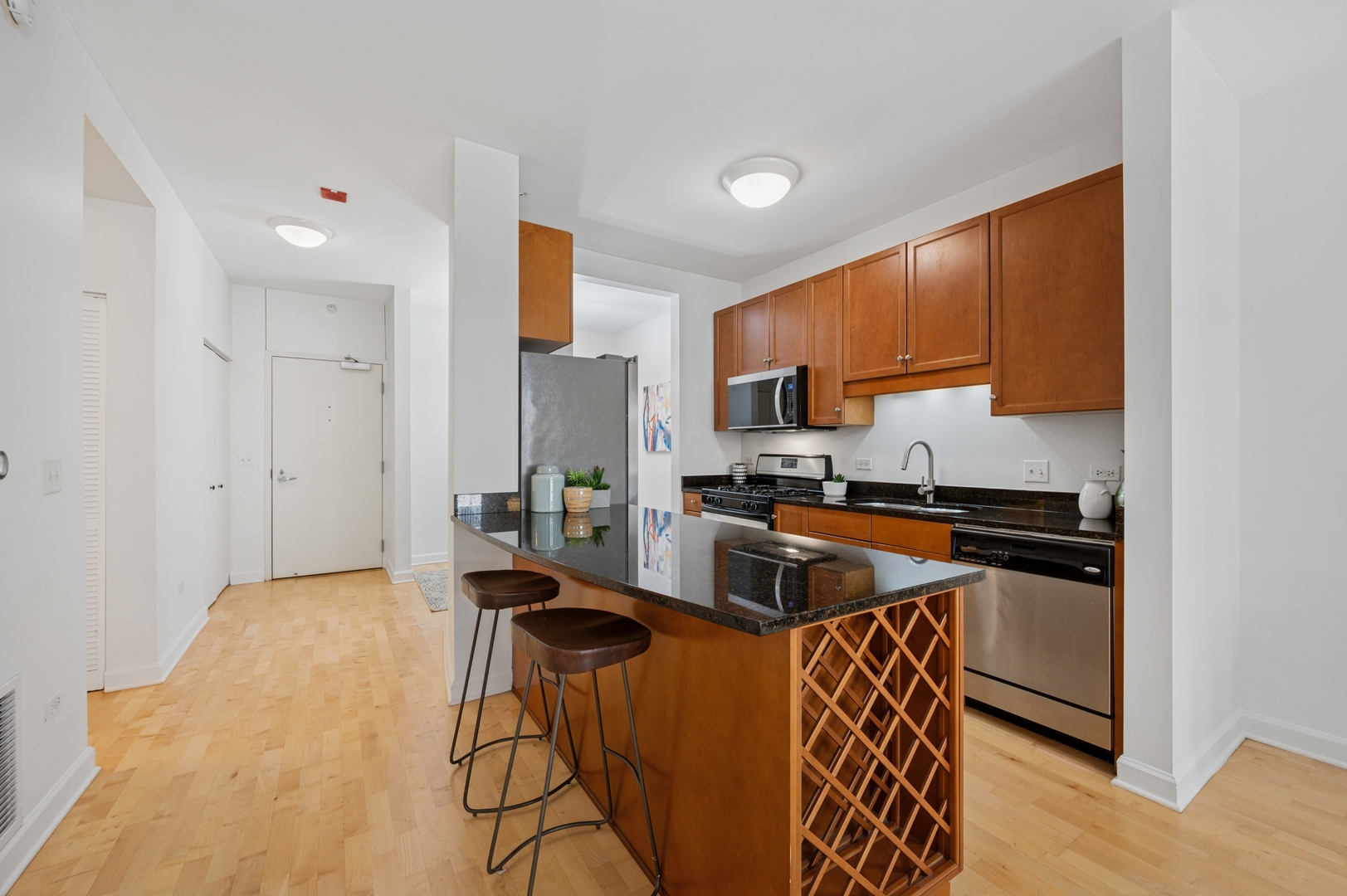 1133 S State Street Unit: 401B