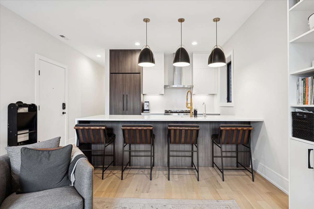 2228 W Belmont Avenue Unit: 2