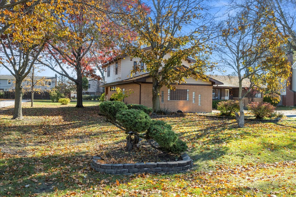 2851 Fredric Court