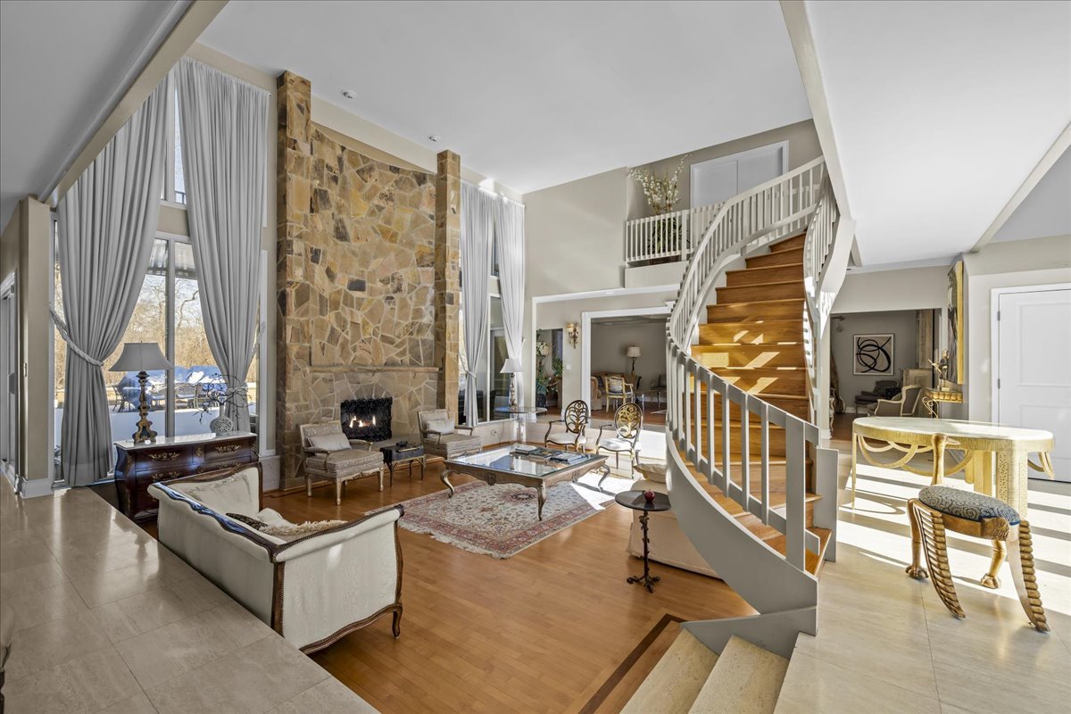 2045 Kipling Court