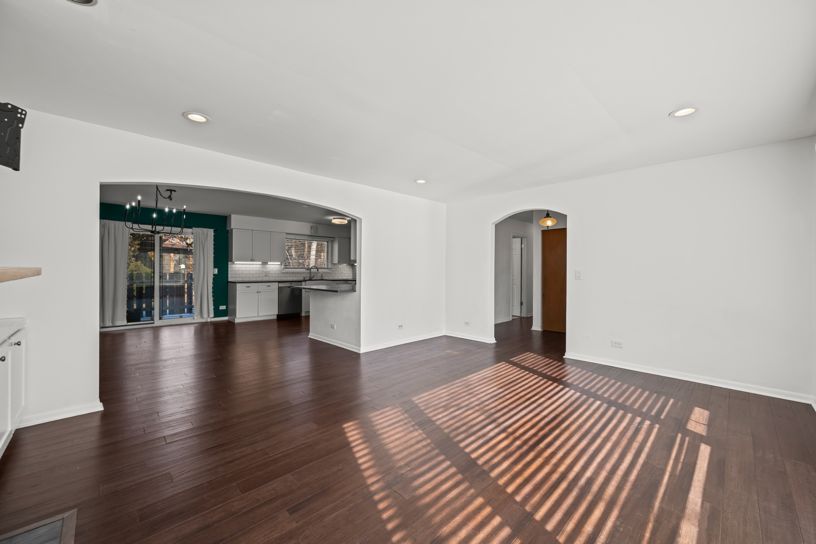 523 Elm Street