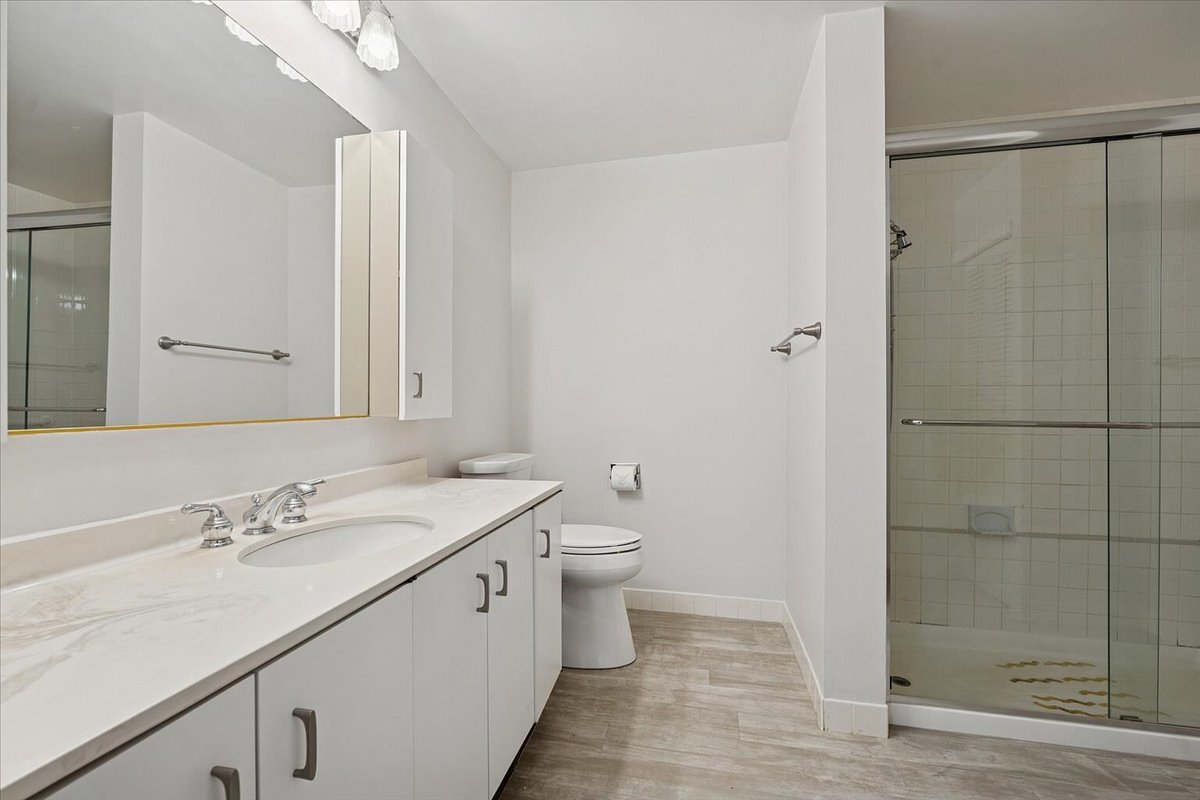 1230 Park Avenue W Unit: 213