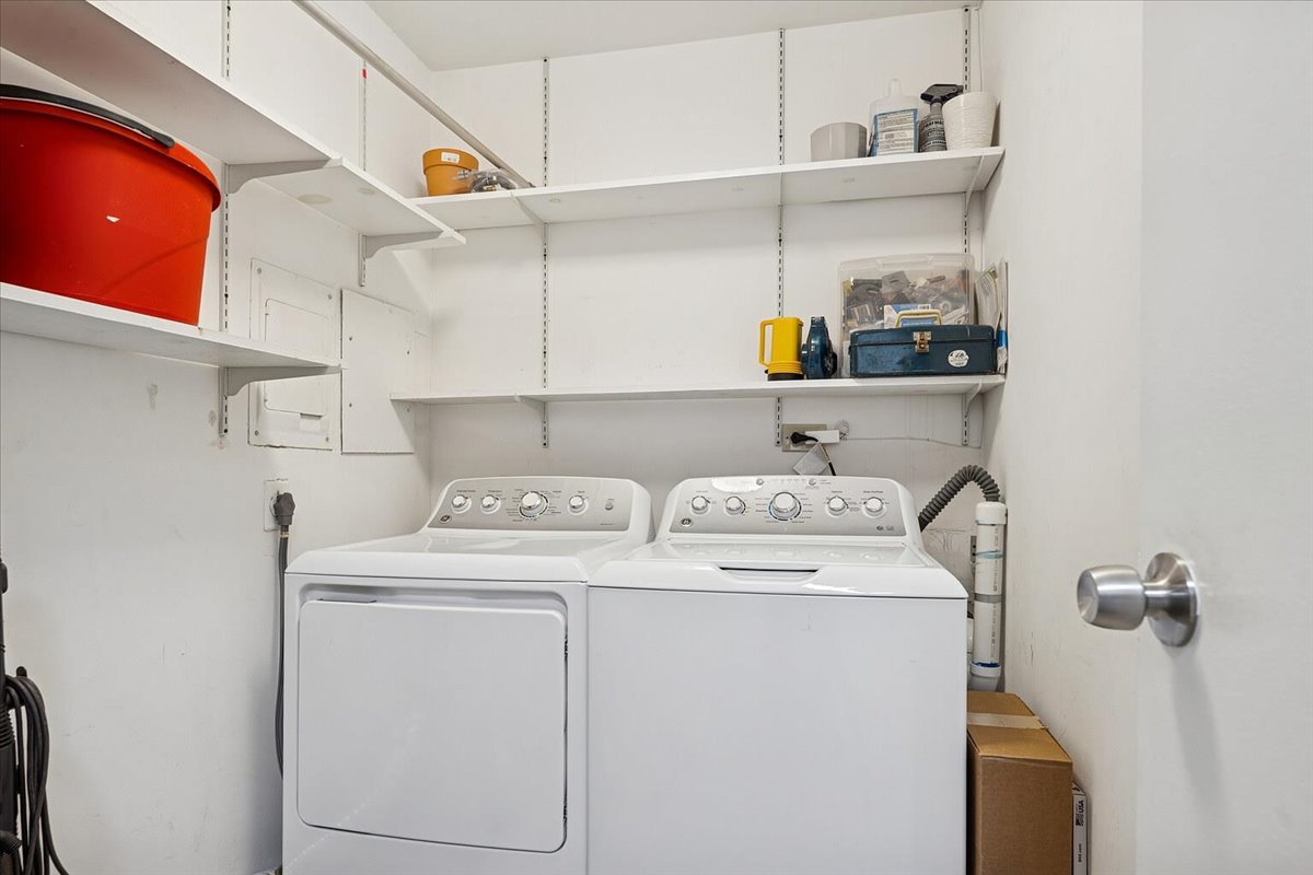 1230 Park Avenue W Unit: 213