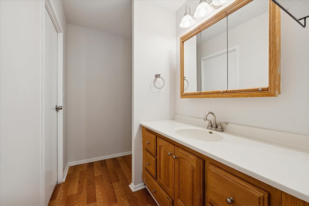 1230 Park Avenue W Unit: 213