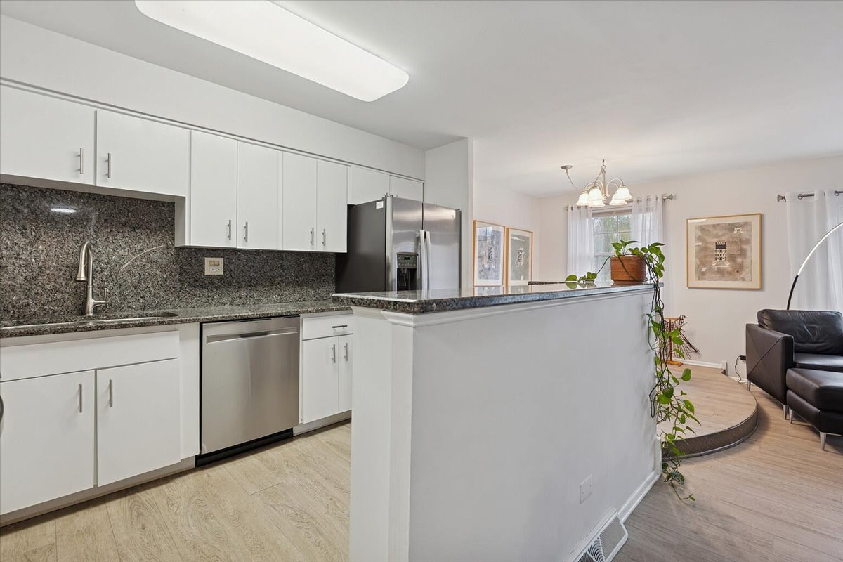 1230 Park Avenue W Unit: 213