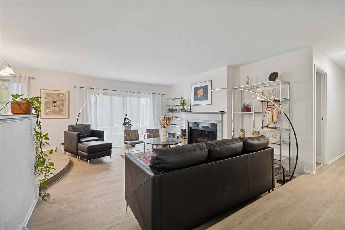 1230 Park Avenue W Unit: 213