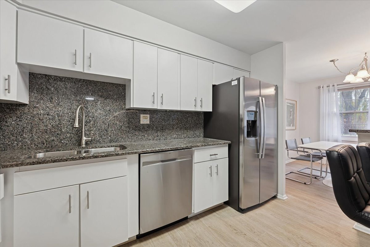 1230 Park Avenue W Unit: 213