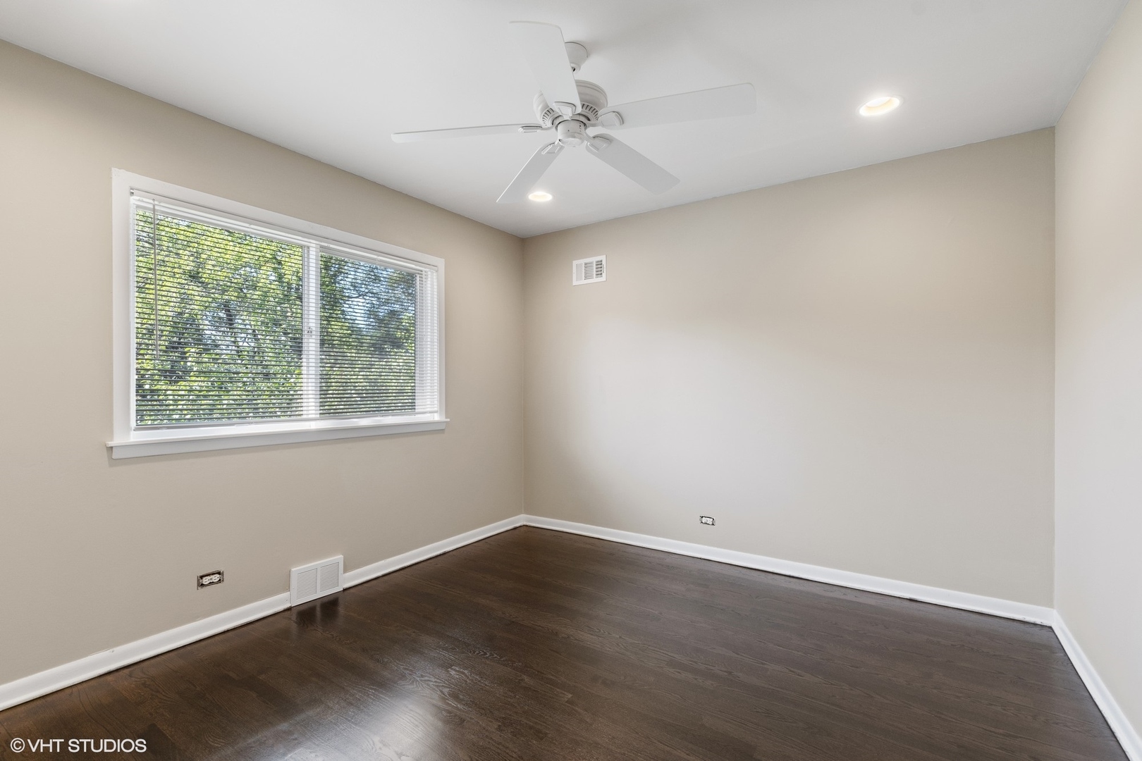 384 Hastings Avenue