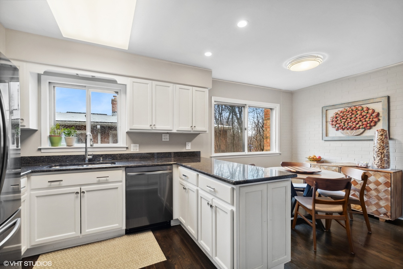 384 Hastings Avenue