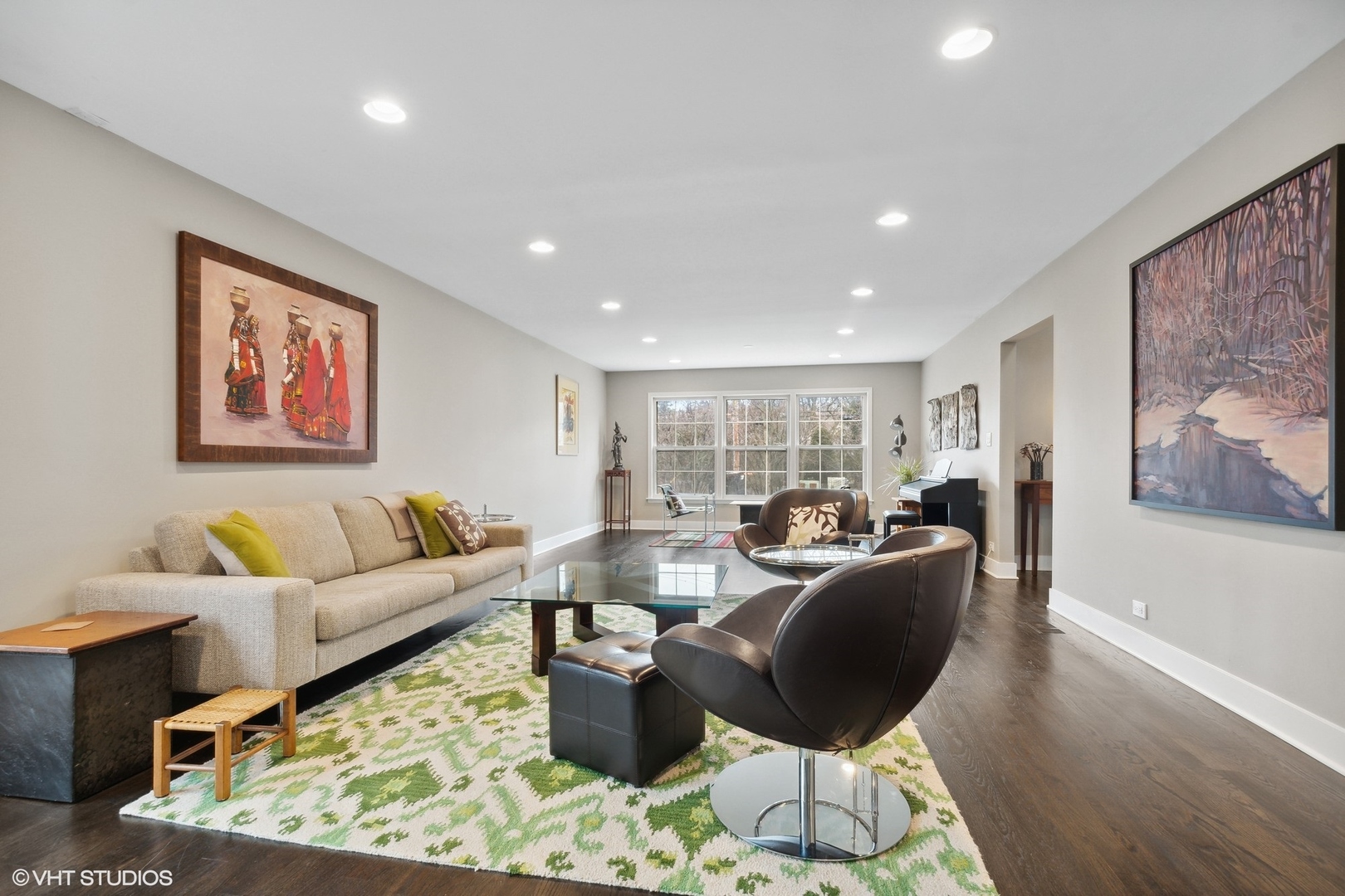 384 Hastings Avenue