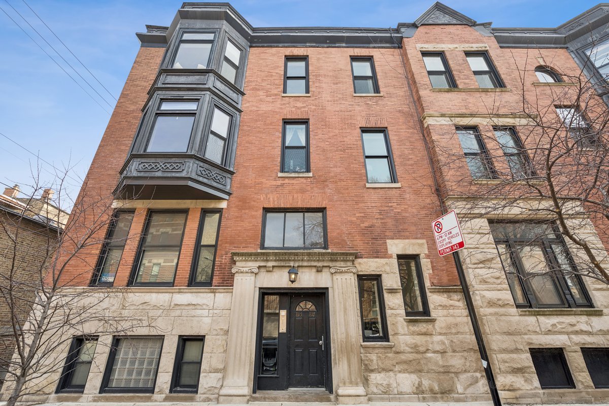 815 W Dickens Avenue Unit: 2E