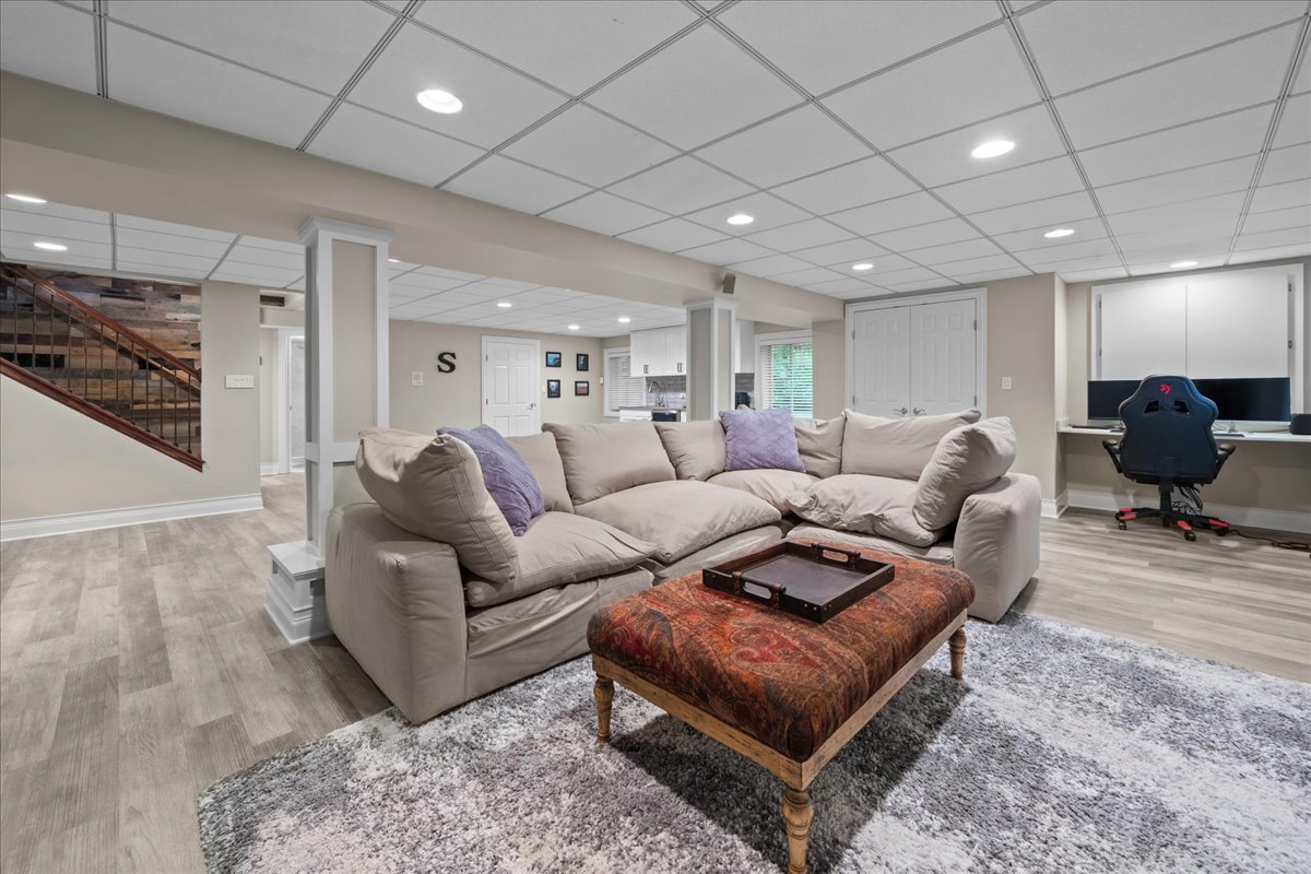 3390 Whirlaway Drive