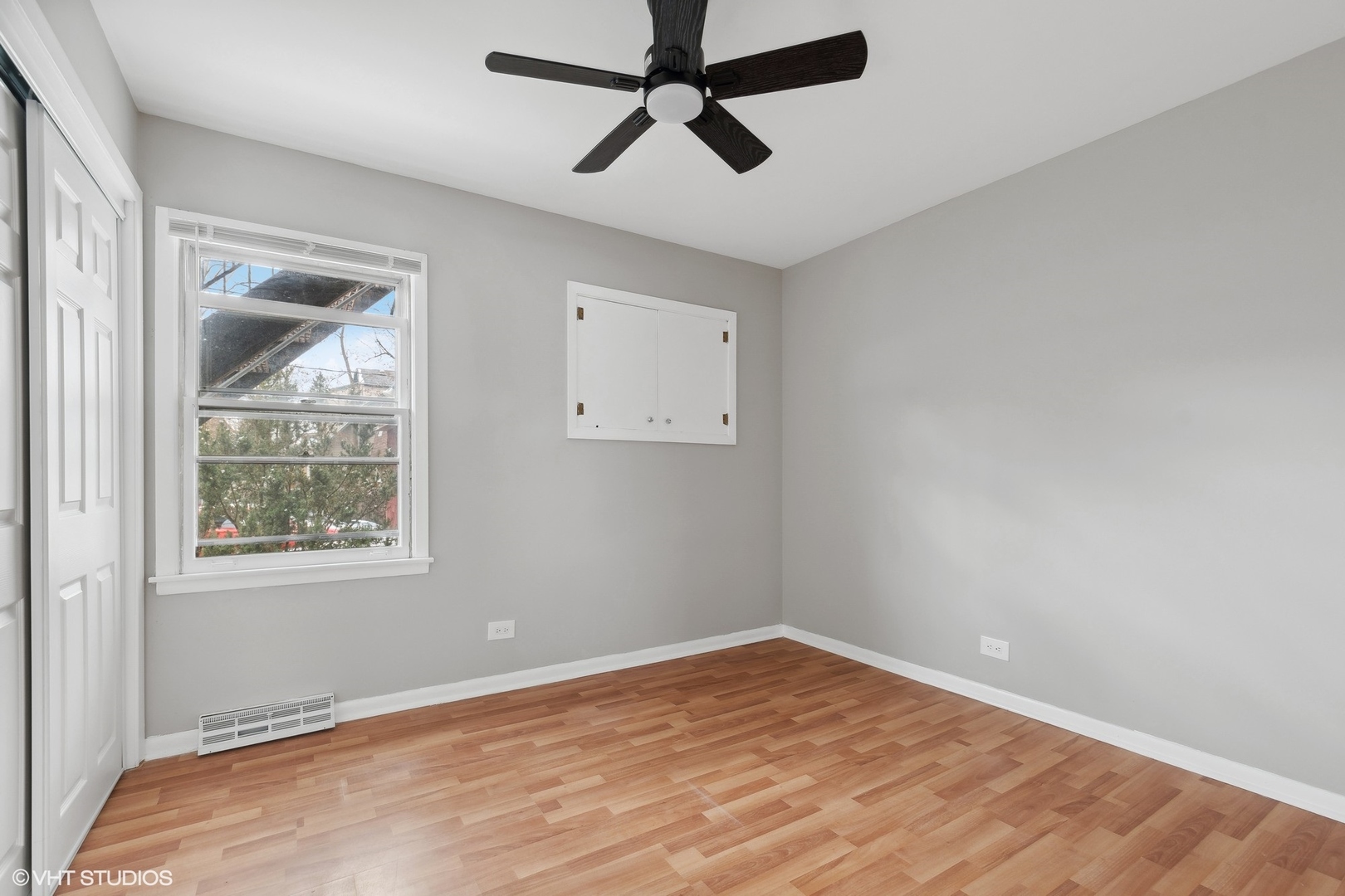 2490 Green Bay Road