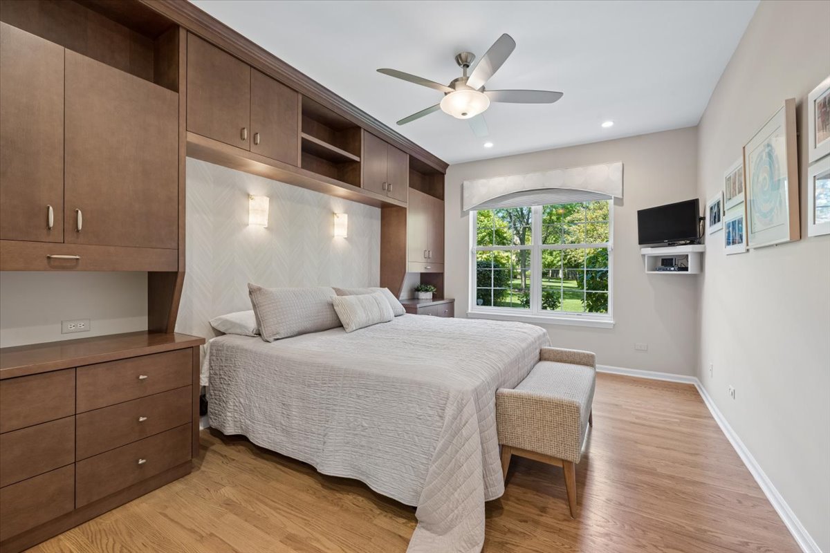 3042 Lexington Lane Unit: 3R41
