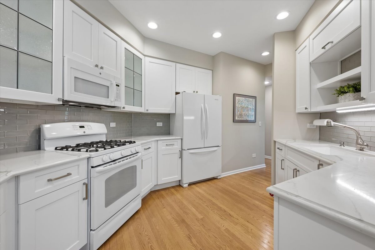 3042 Lexington Lane Unit: 3R41