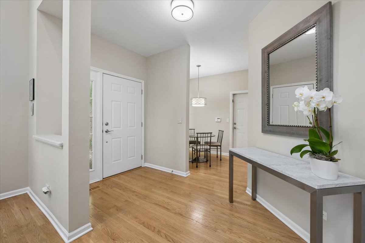 3042 Lexington Lane Unit: 3R41