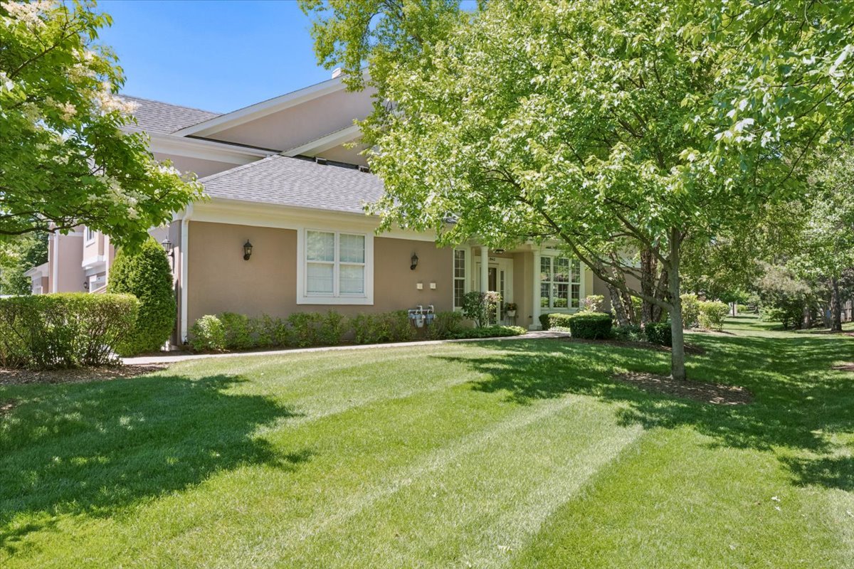 3042 Lexington Lane Unit: 3R41
