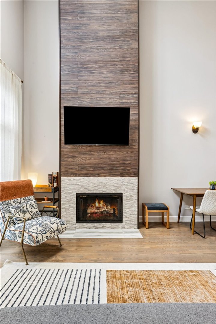 1529 W Montana Street Unit: 3