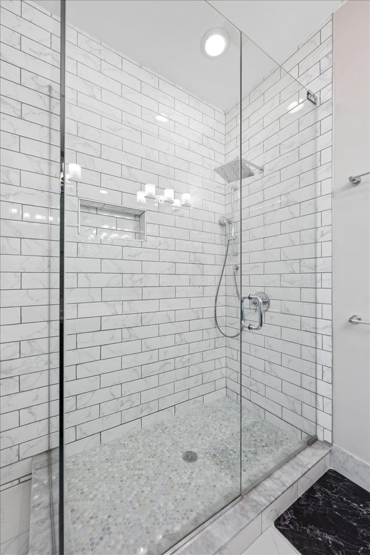 1529 W Montana Street Unit: 3