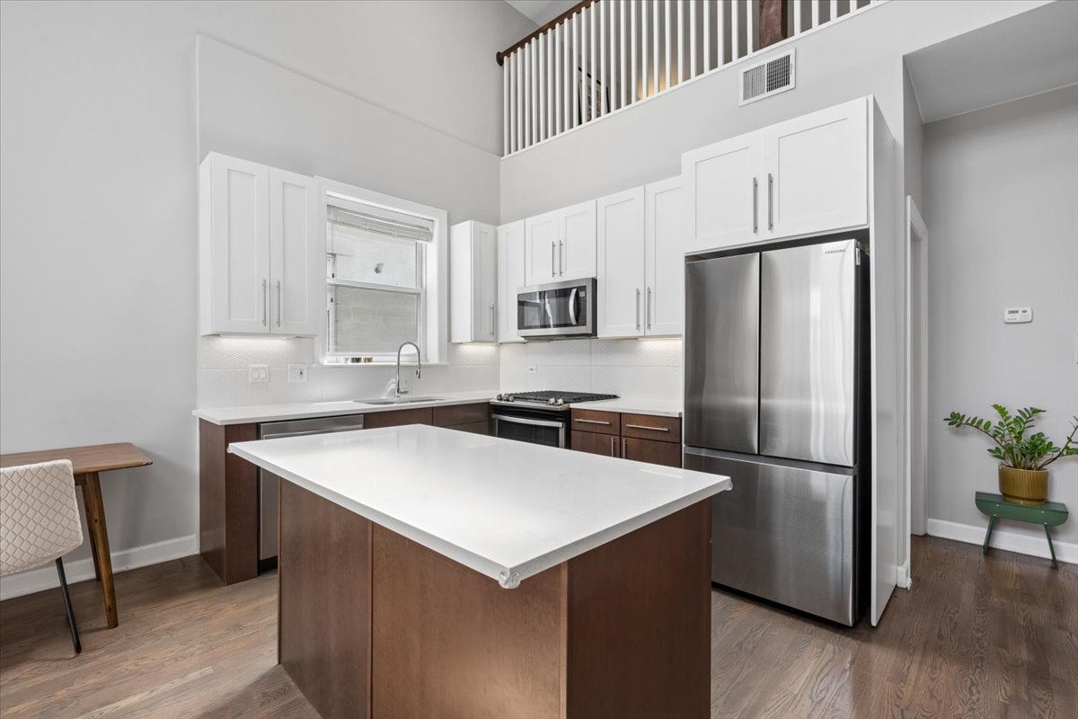 1529 W Montana Street Unit: 3