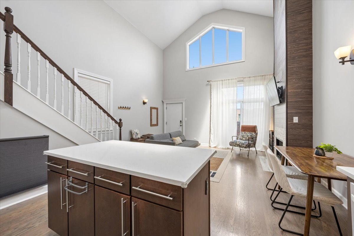 1529 W Montana Street Unit: 3
