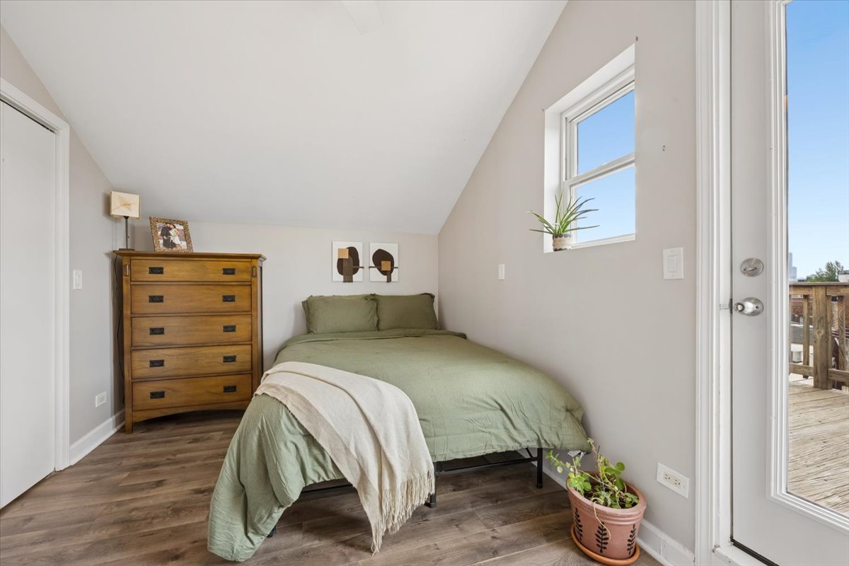 1529 W Montana Street Unit: 3
