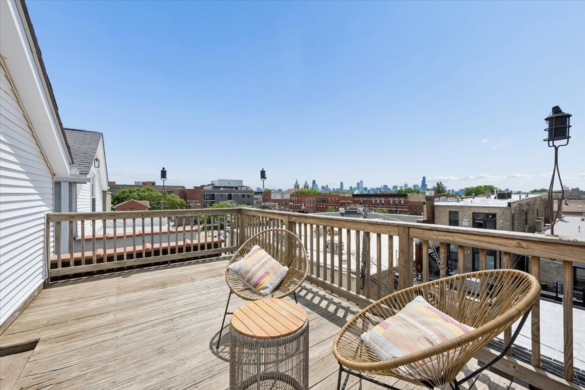 1529 W Montana Street Unit: 3