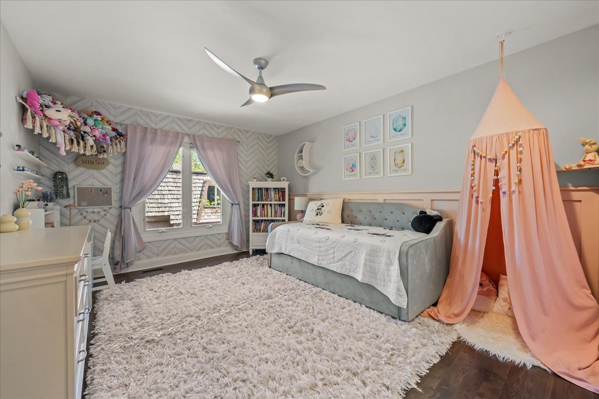 1569 Winnetka Road