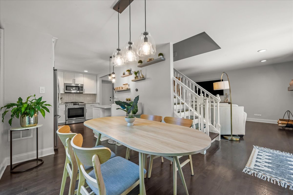1569 Winnetka Road