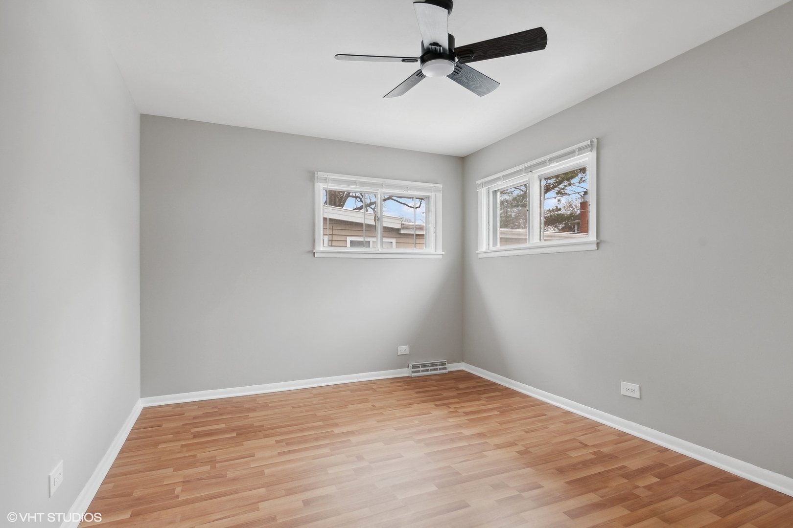 2490 Green Bay Road Unit: 1