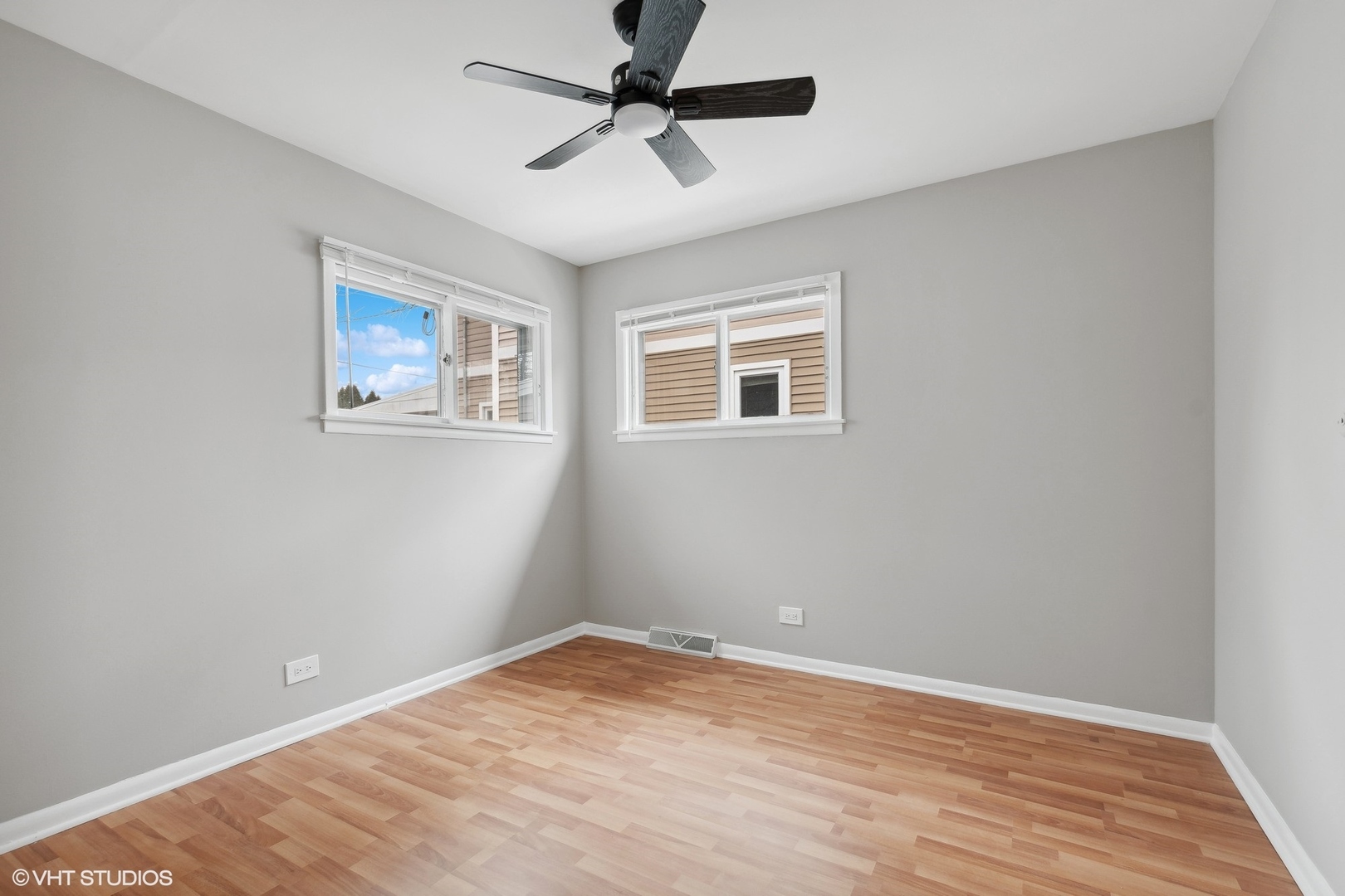 2490 Green Bay Road Unit: 1