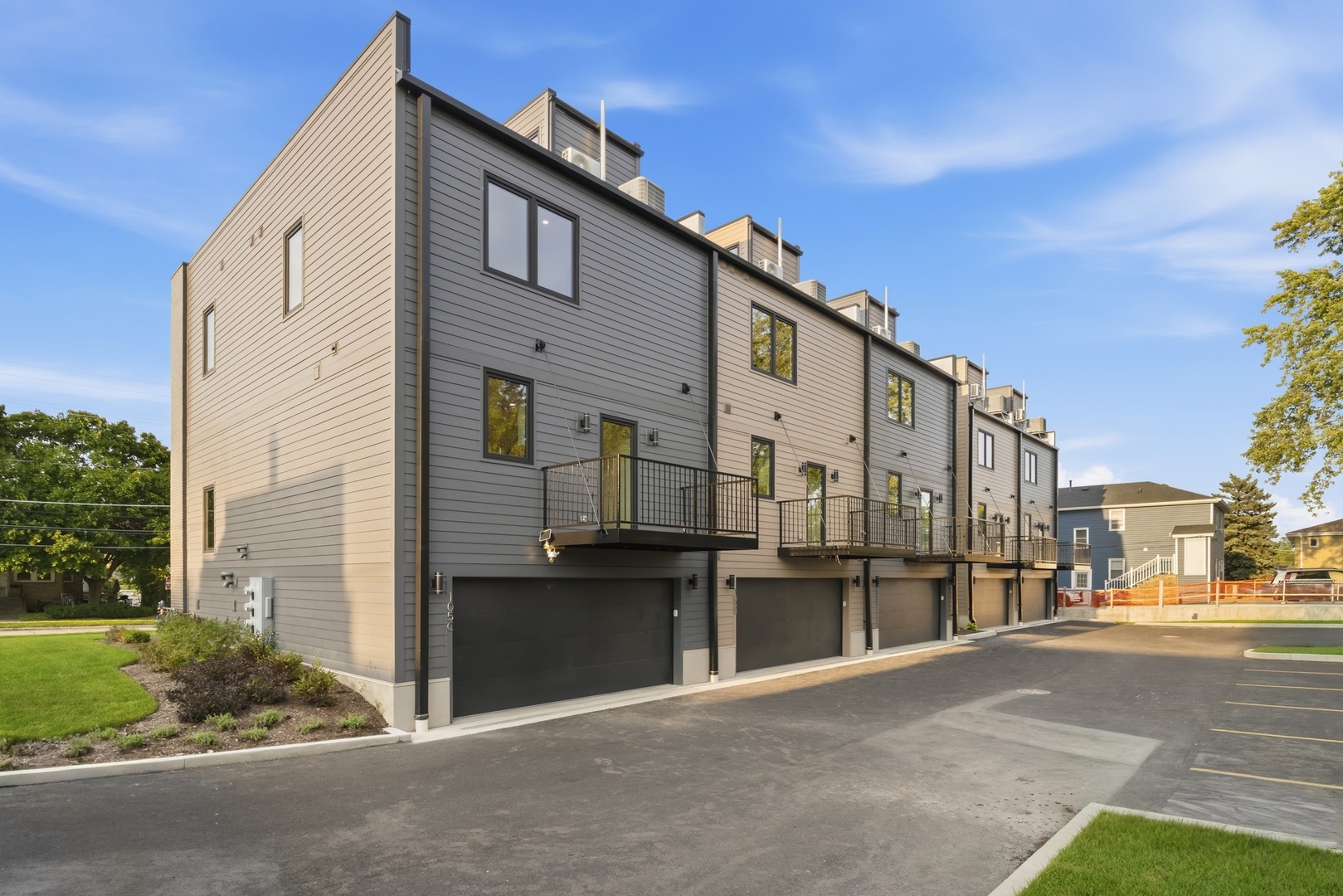 105 Prairie Avenue Unit: 105C