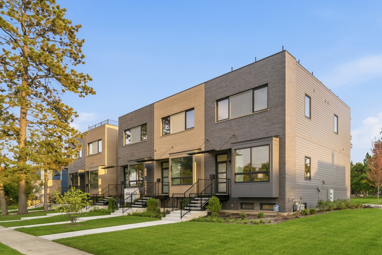 105 Prairie Avenue Unit: 105C
