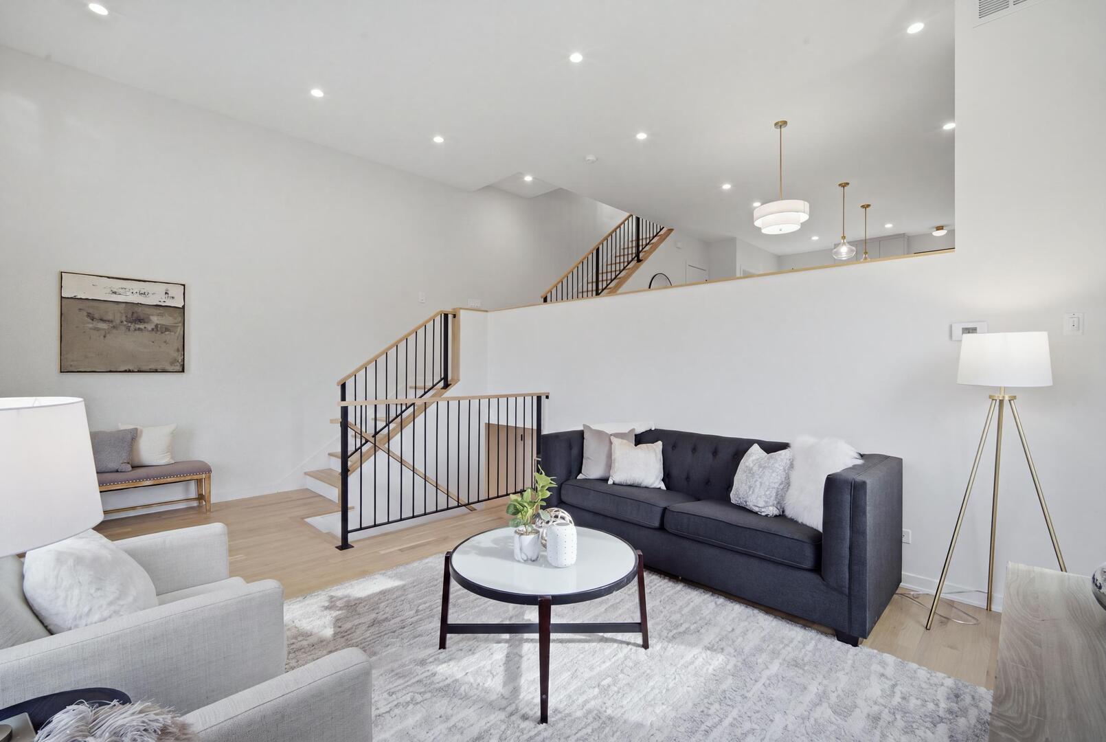 105 Prairie Avenue Unit: 105C