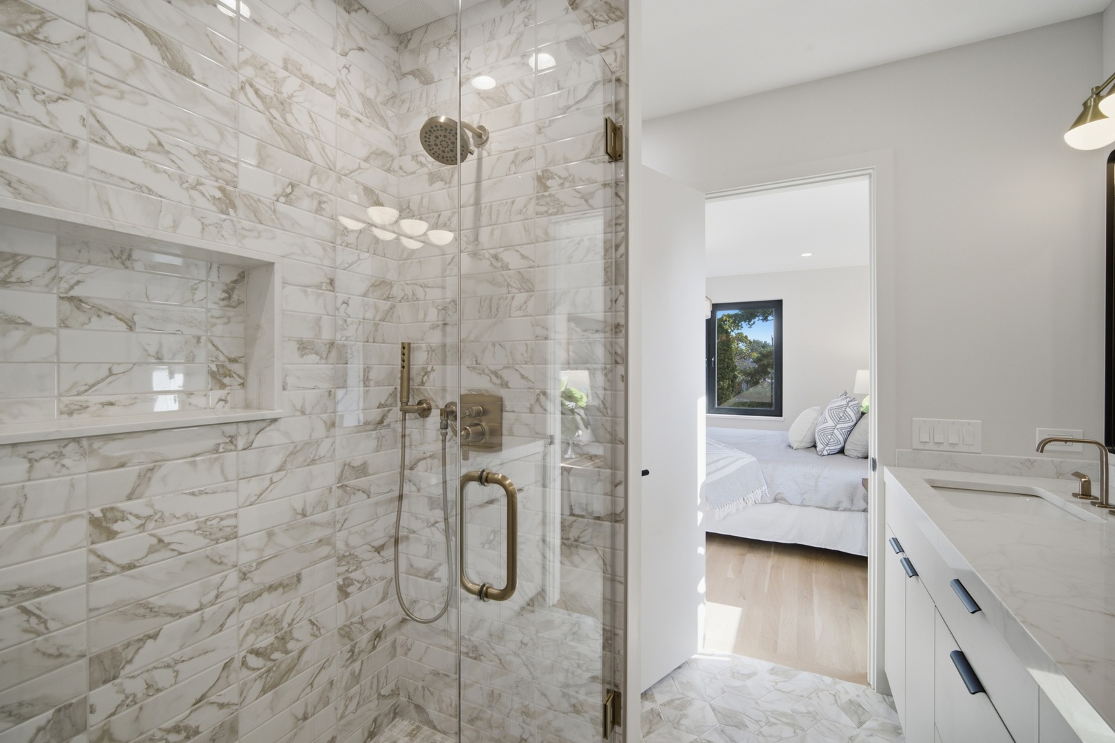 105 Prairie Avenue Unit: 105C