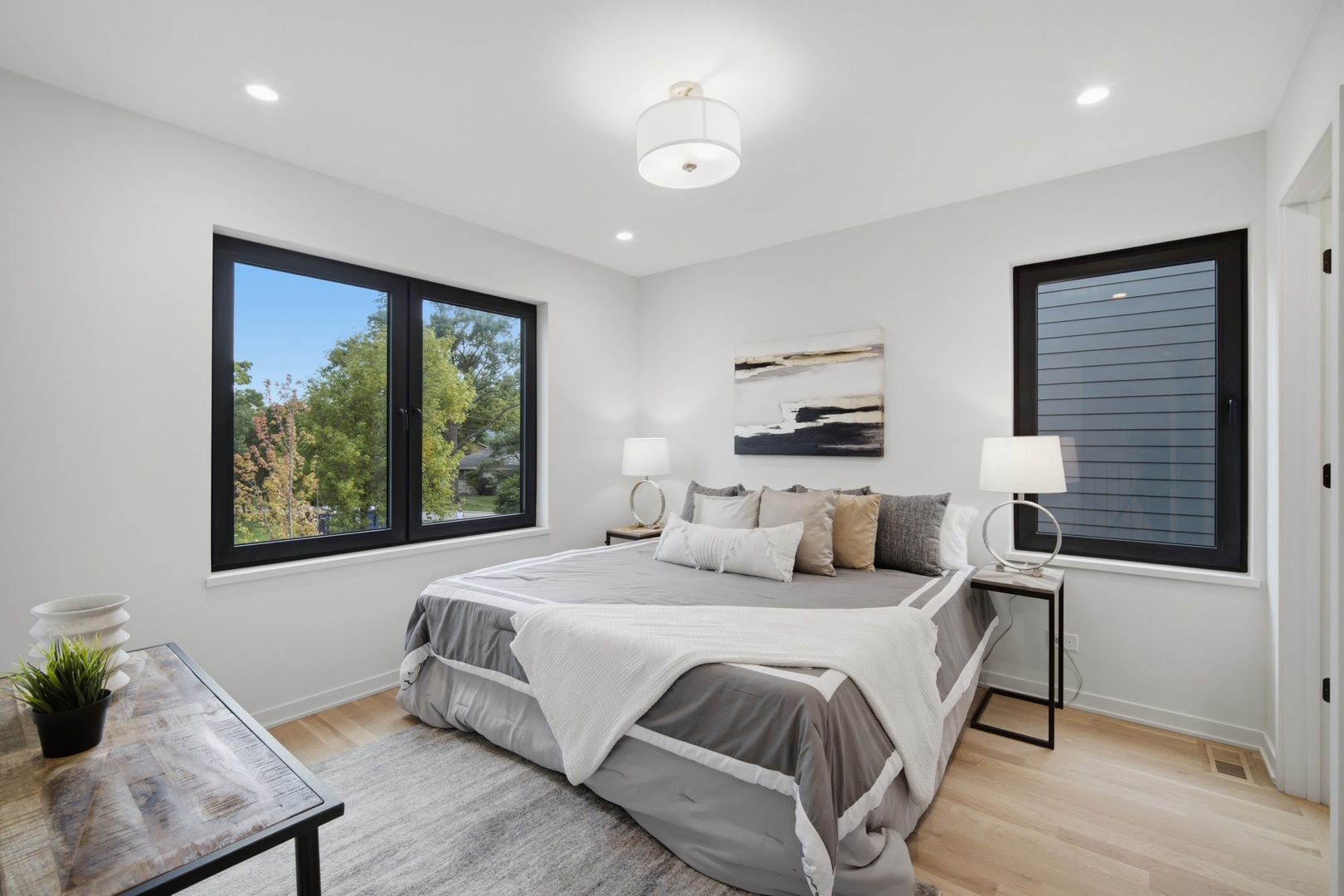 49 Prairie Avenue Unit: 49B
