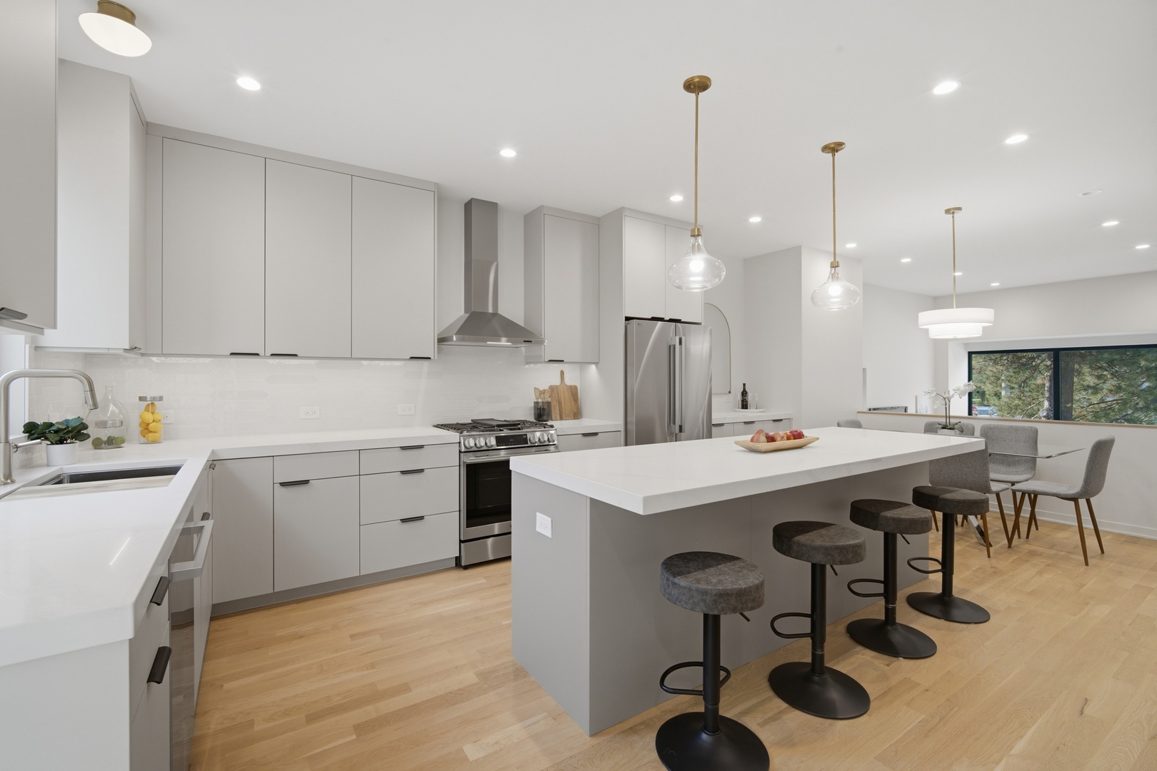 49 Prairie Avenue Unit: 49B