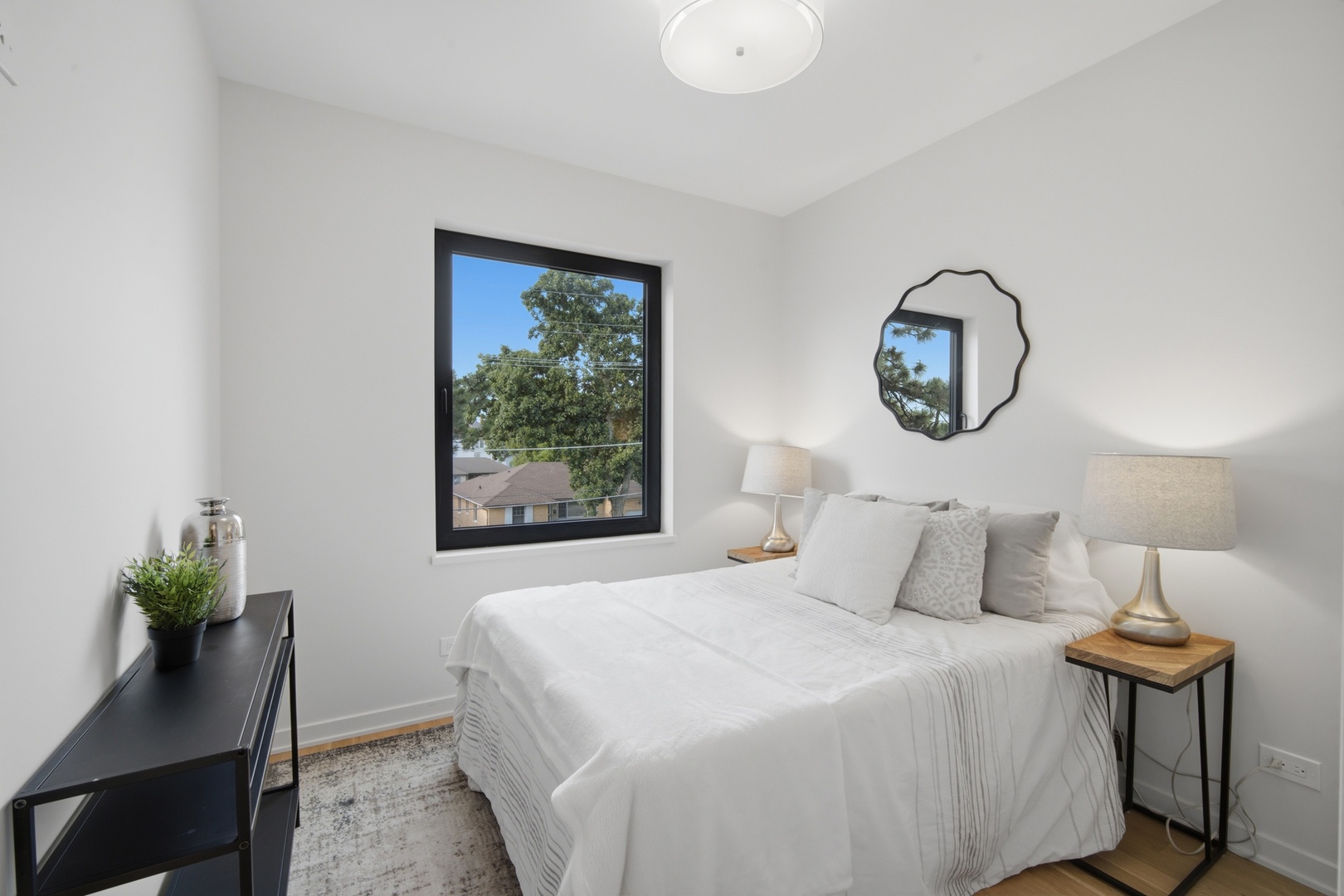 49 Prairie Avenue Unit: 49B