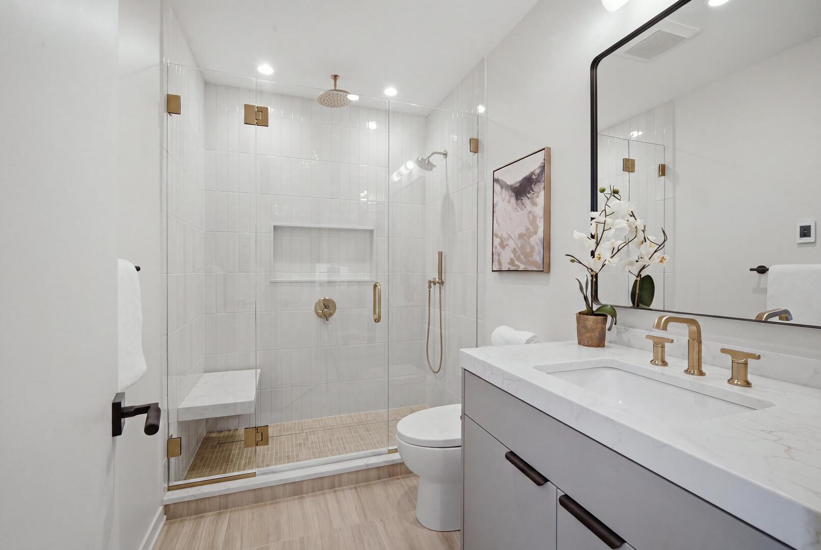 49 Prairie Avenue Unit: 49B