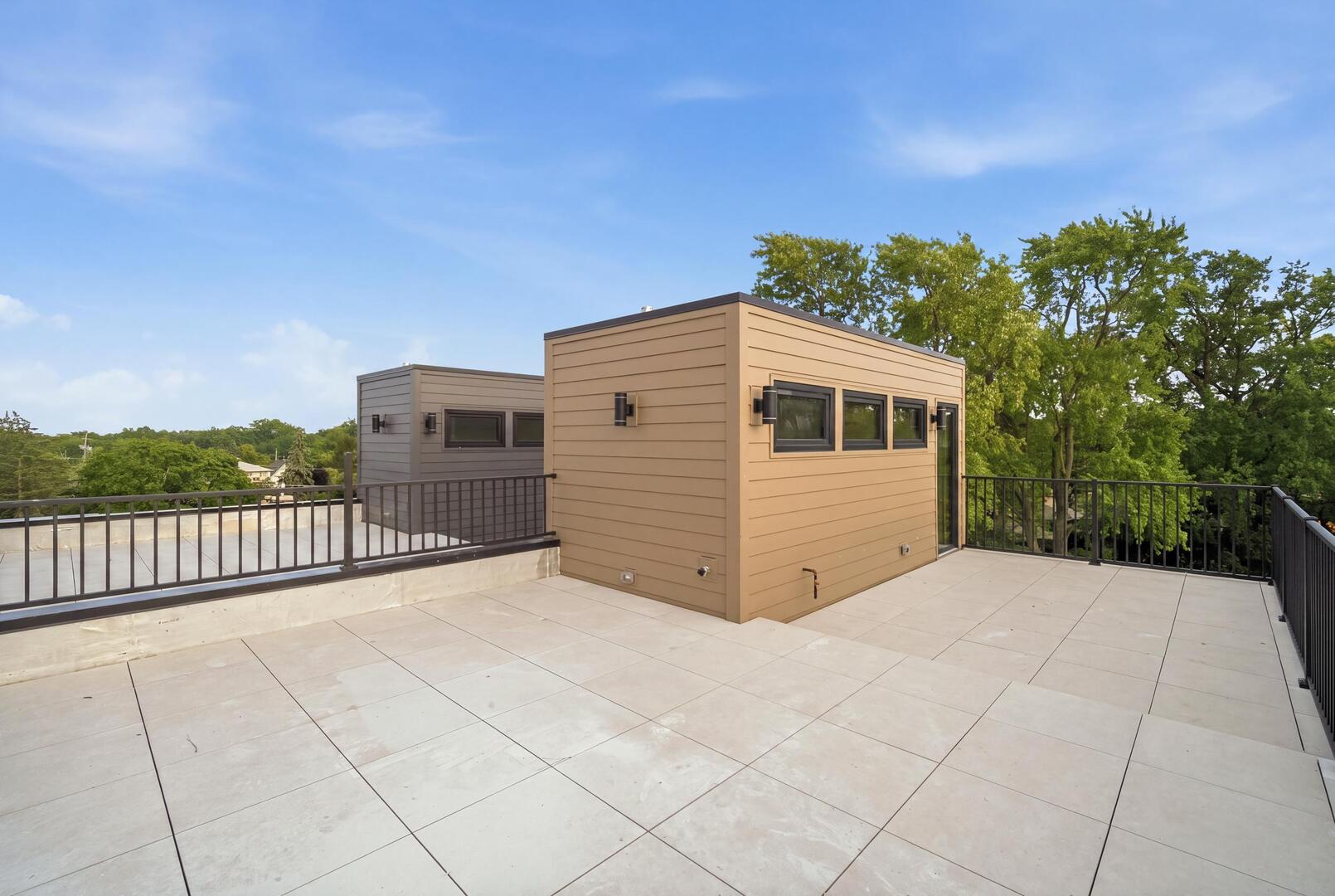 49 Prairie Avenue Unit: 49B