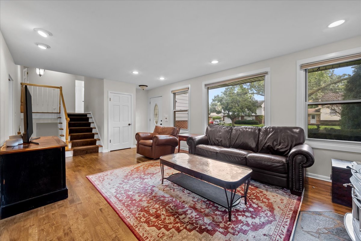 1300 Knollwood Road