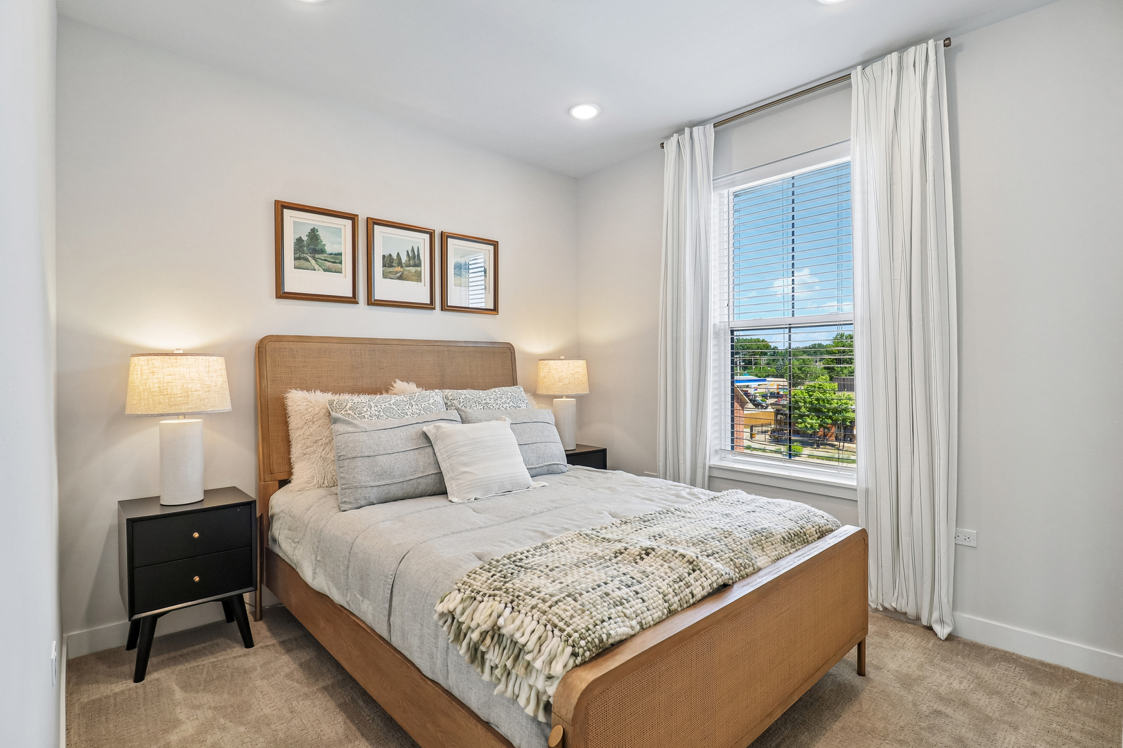 720 Thayer Street Unit: C1