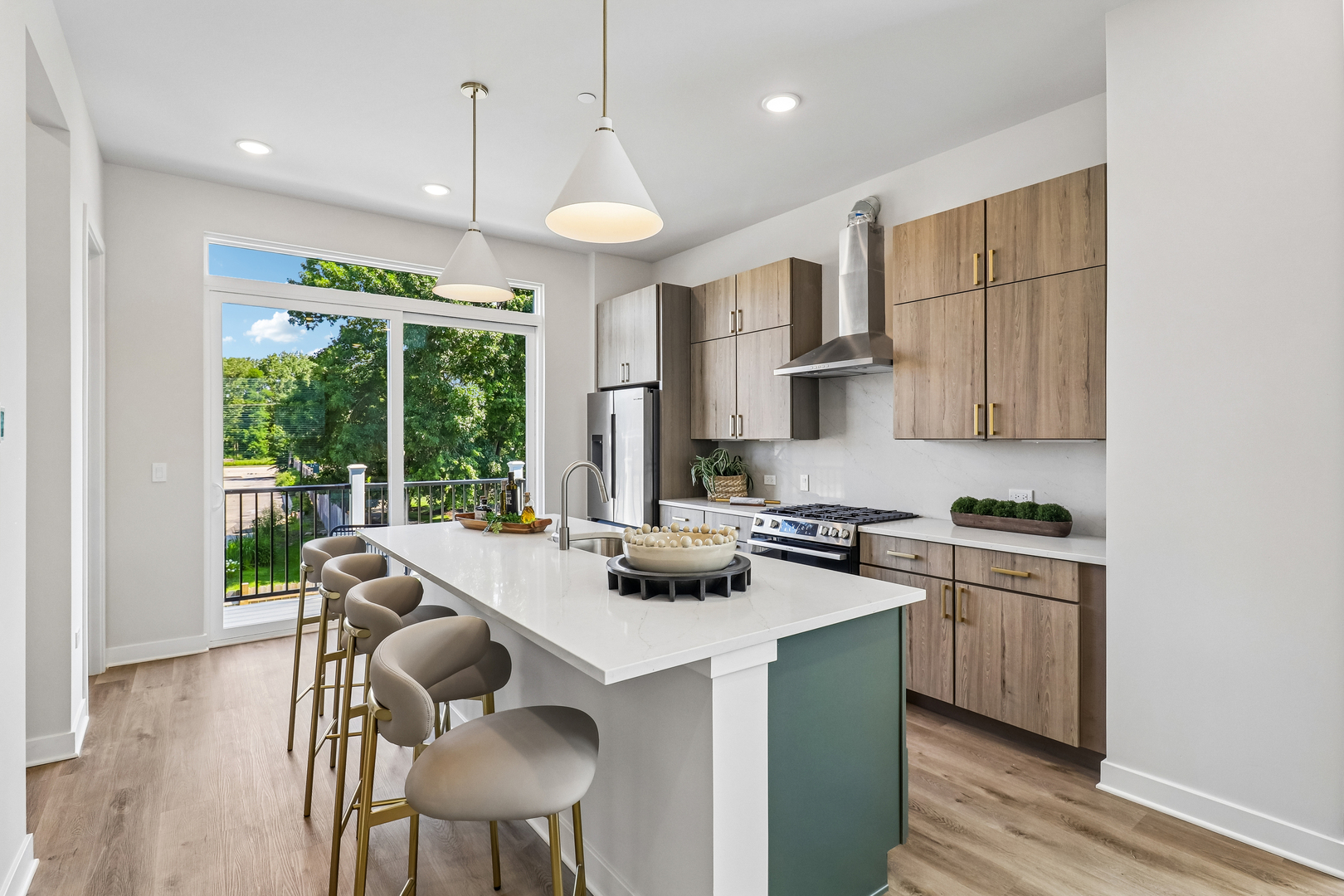 720 Thayer Street Unit: C1