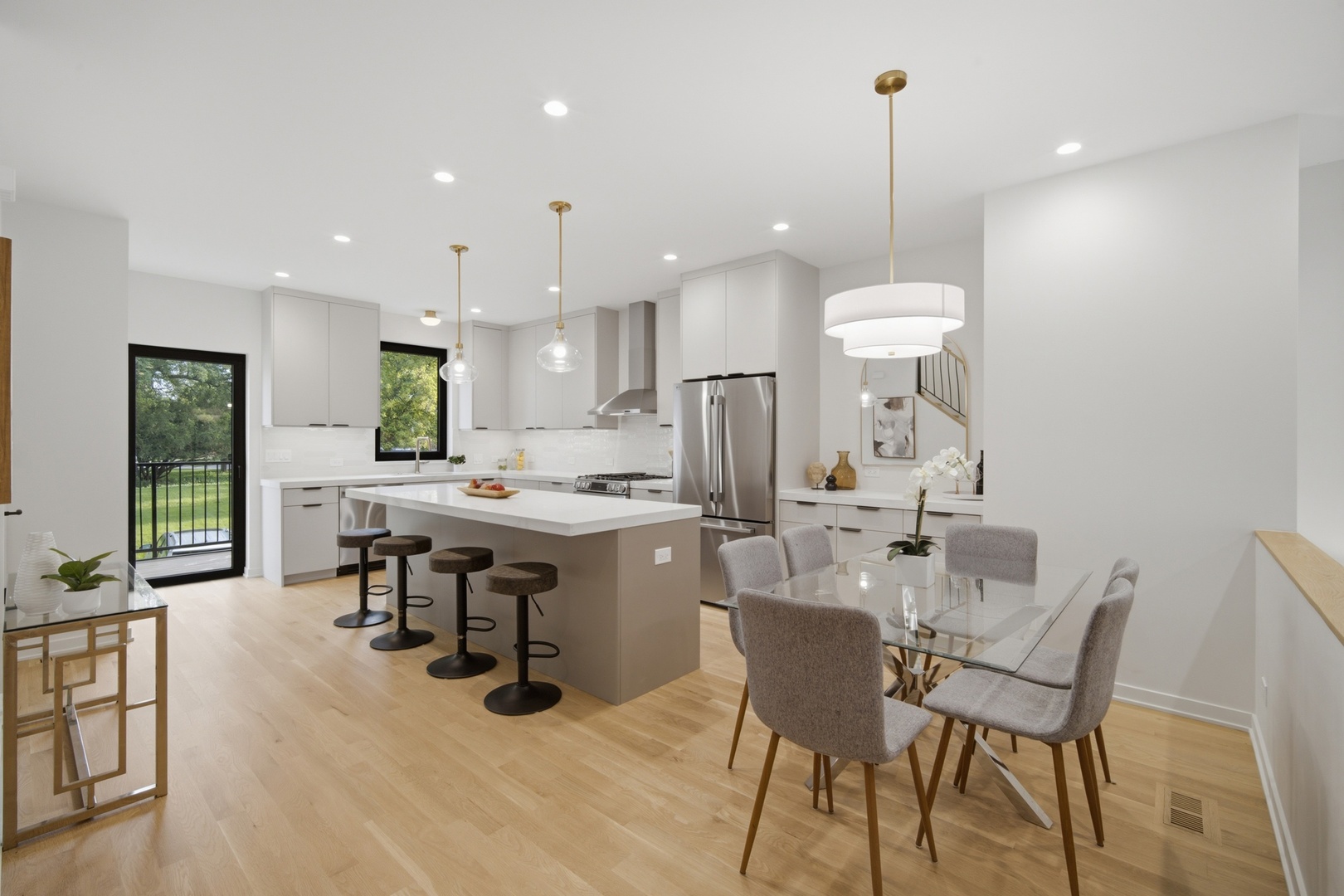 49 Prairie Avenue Unit: 49B