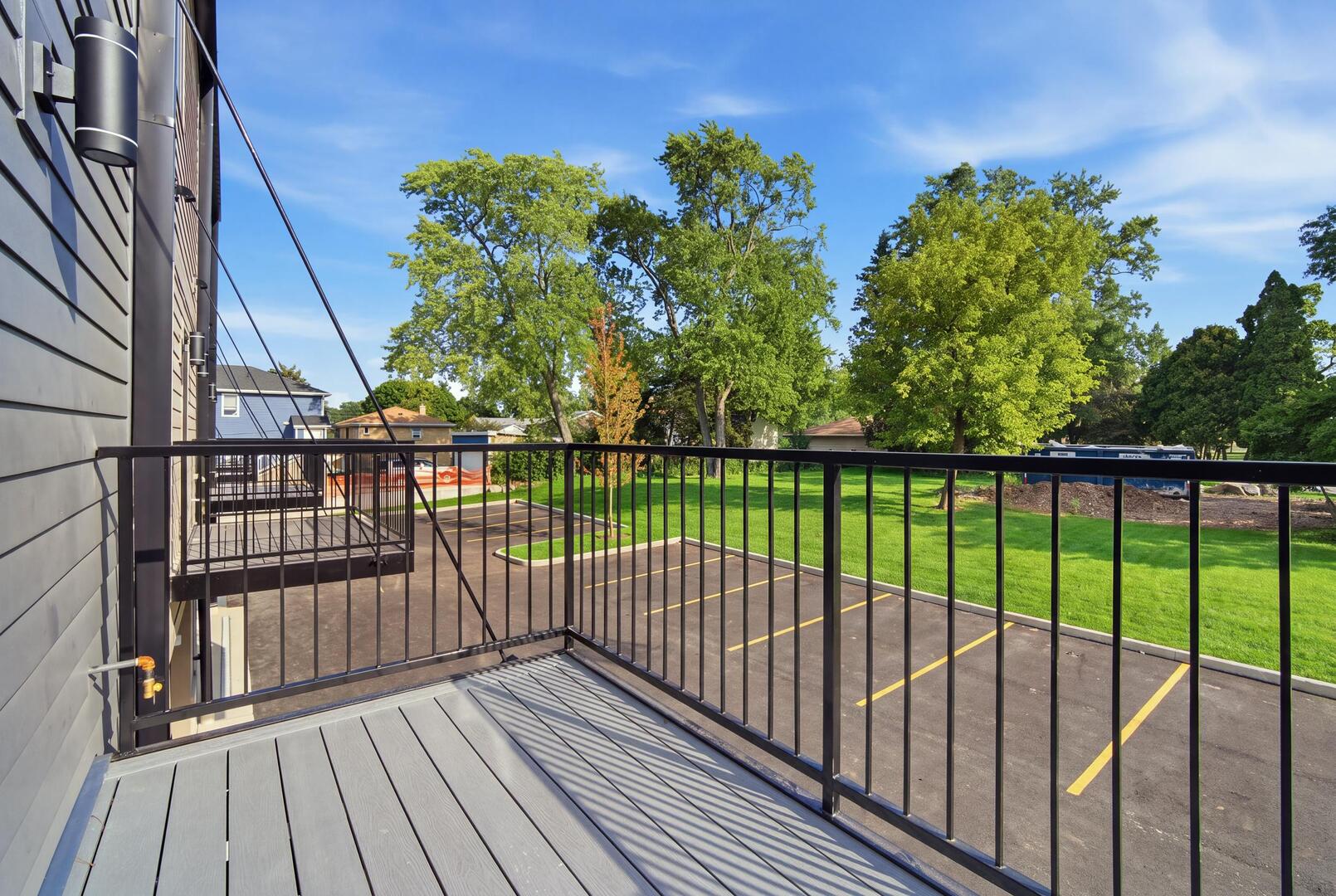 105 Prairie Avenue Unit: 105C