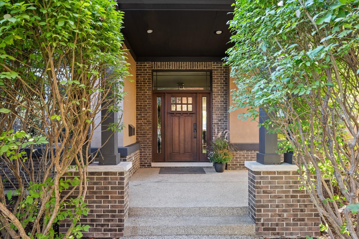 1335 Eastcanton Drive