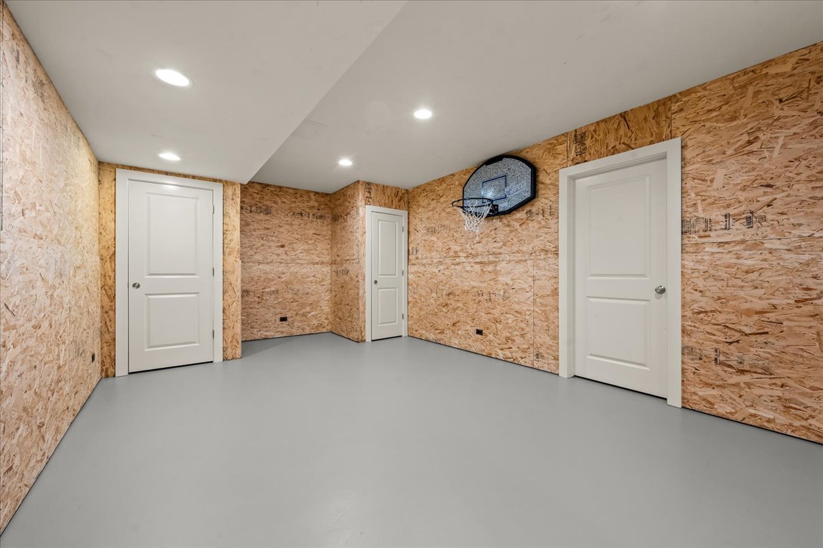 1335 Eastcanton Drive