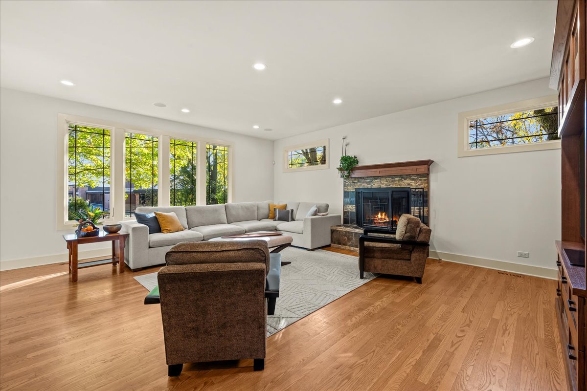1335 Eastcanton Drive